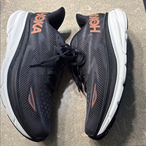 HOKA Clifton 9 Black 11D - Picture 3 of 7